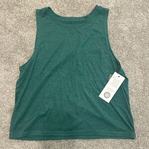 NWT Threads 4 Thought tank sz L